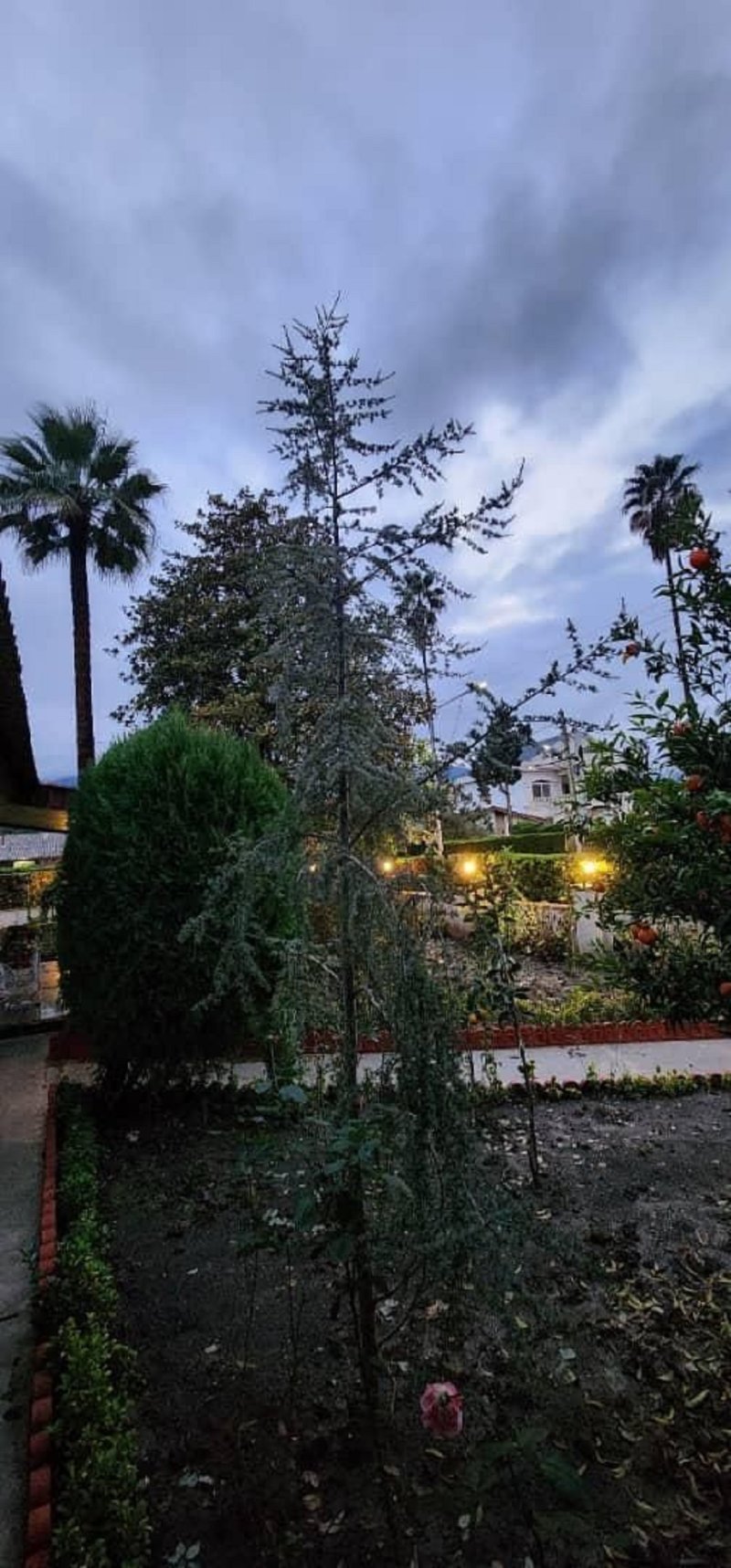 ویلا 250 متری سه خوابه در شهرک لاکوده سلمانشهر ( متل قو )13298516266