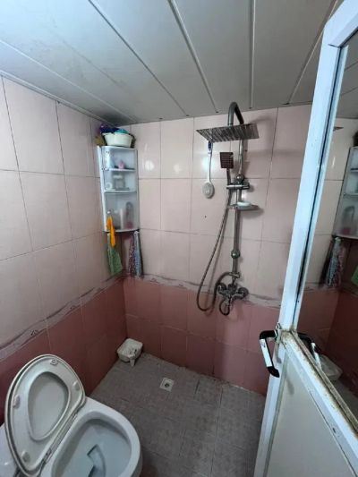 آپارتمان 102 متری دو خوابه در کوی بهاران گرگان