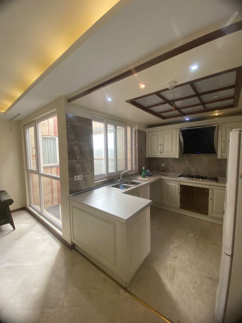 آپارتمان 85 متری دو خوابه در هروی تهران13321116691