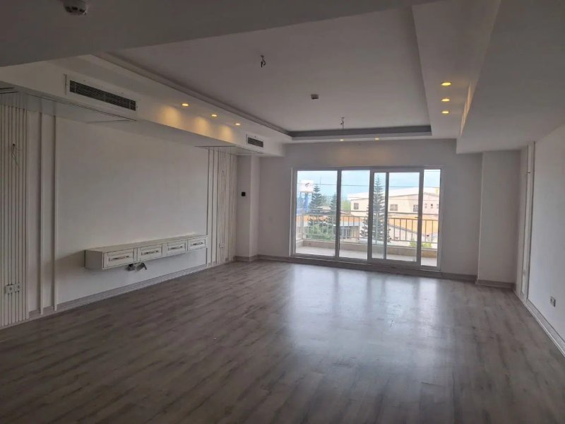 ویلا 140 متری دو خوابه در نخست وزیری بابلسر13324316806