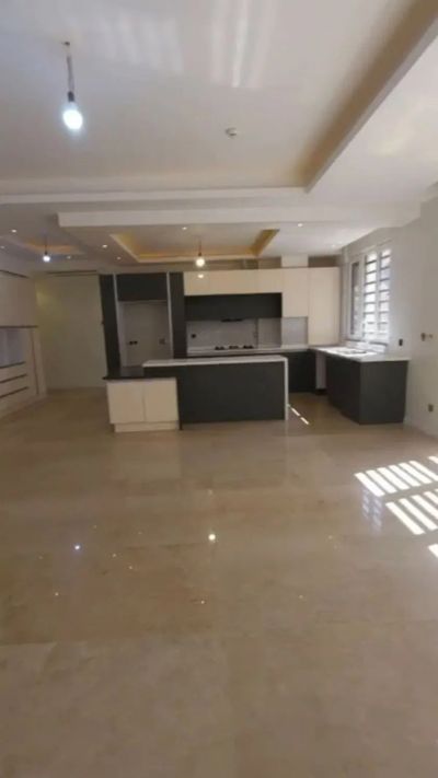 خانه 150 متری سه خوابه در سعادت آباد تهران