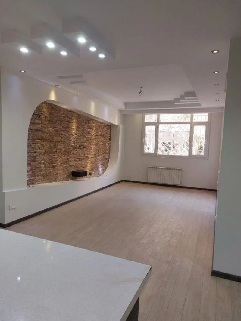 آپارتمان 95 متری دو خوابه در سعادت آباد تهران13326716935
