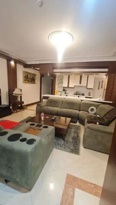 آپارتمان 140 متری سه خوابه در سعادت آباد تهران