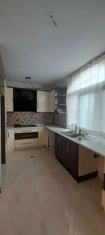 آپارتمان 150 متری سه خوابه در سعادت آباد تهران