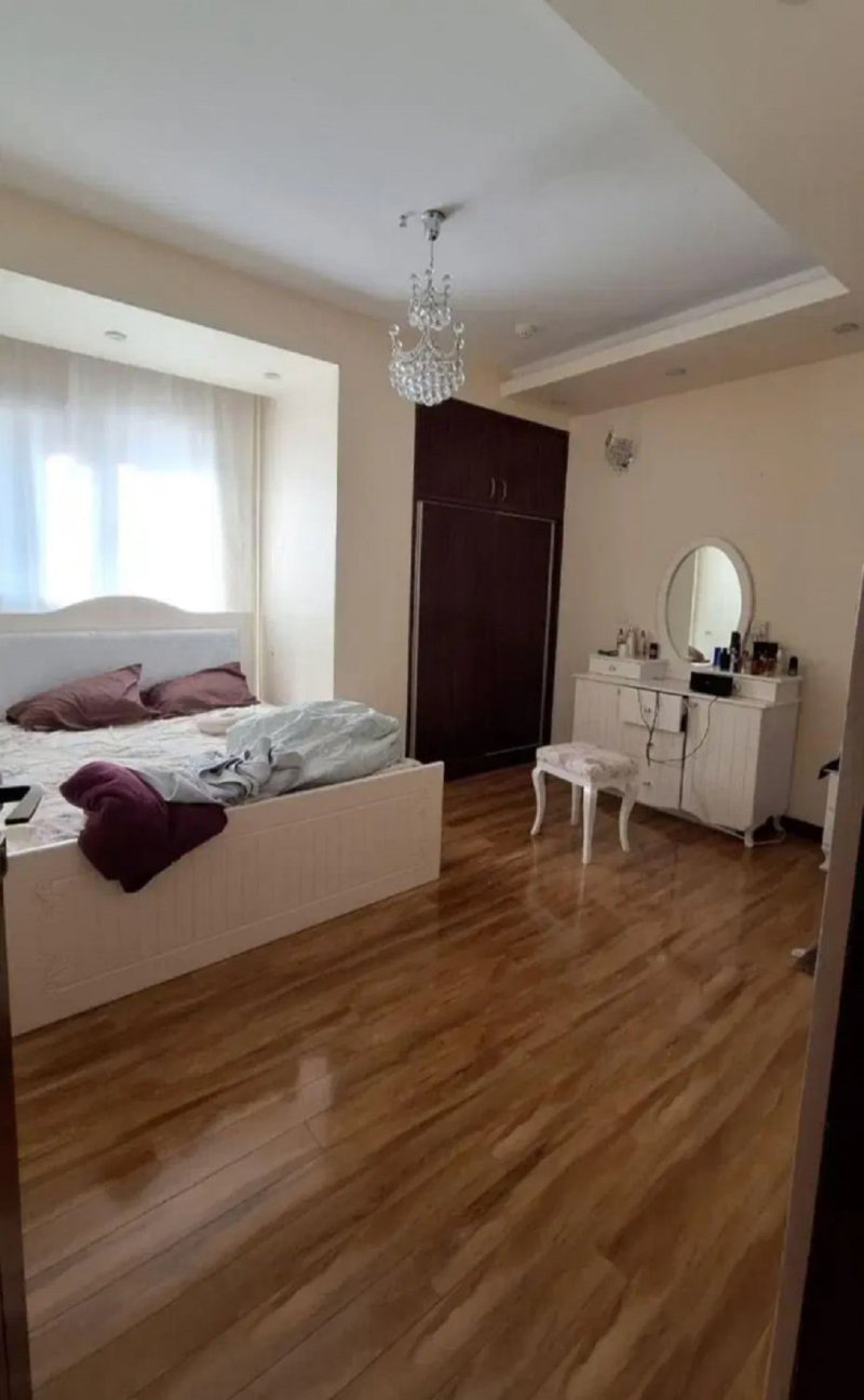 آپارتمان 185 متری سه خوابه در سعادت آباد تهران13335017141