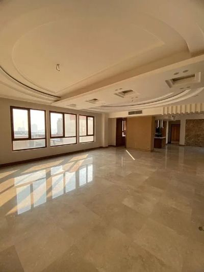 آپارتمان 200 متری سه خوابه در میدان کاج تهران