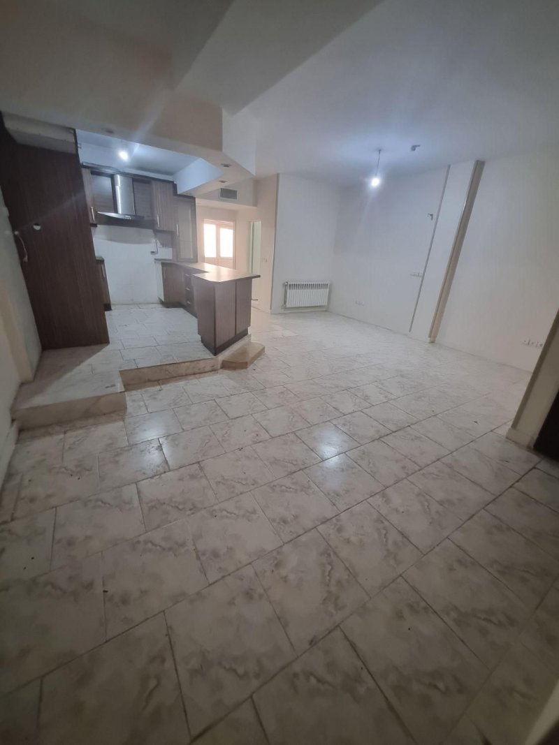 آپارتمان 75 متری دو خوابه در شهرک وحدت فردیس13329516982