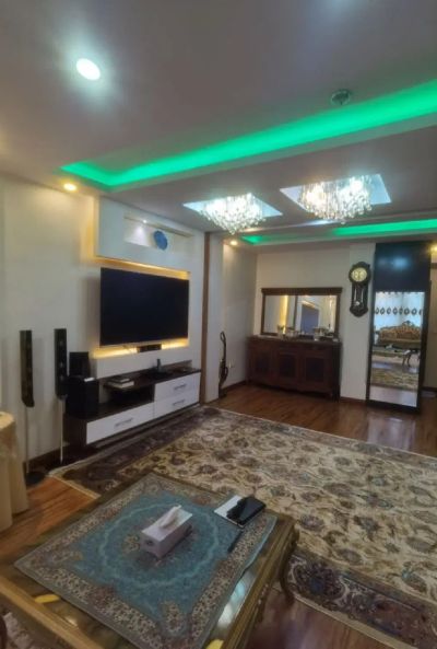 آپارتمان 145 متری سه خوابه در سعادت آباد تهران