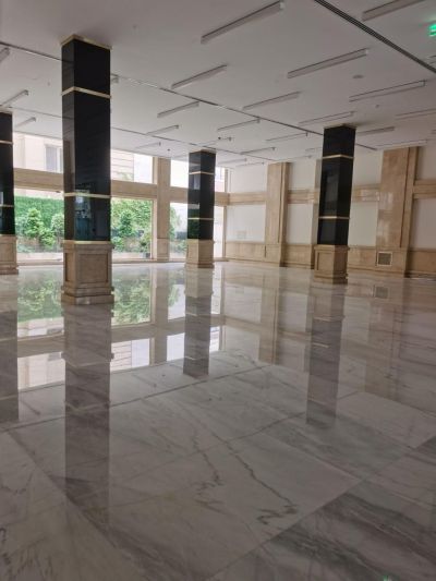تجاری 1400 متری در سعادت آباد تهران