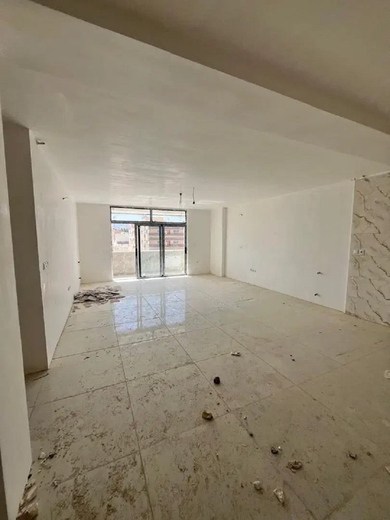 آپارتمان 98 متری دو خوابه در اردیبهشت بهارستان13352417428