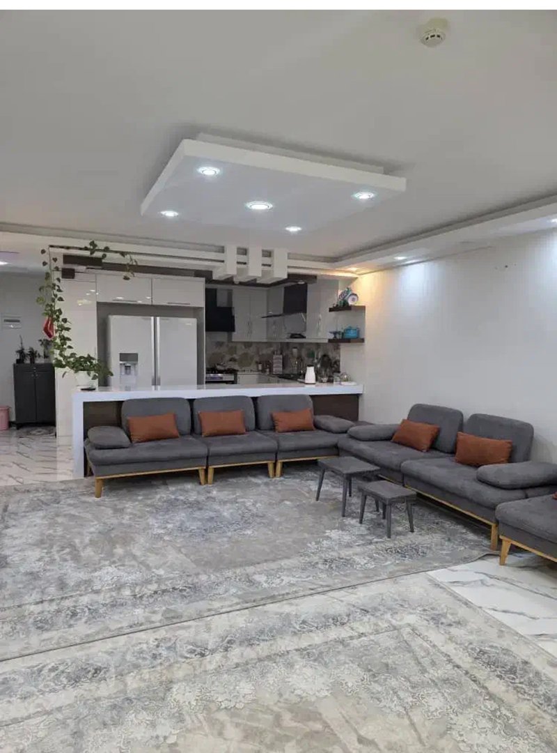 آپارتمان 80 متری دو خوابه در ولیعصر بهارستان13350817388