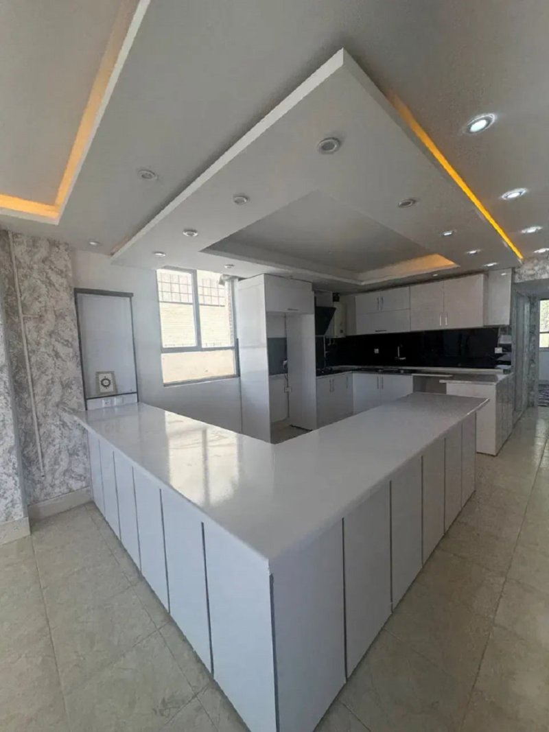 آپارتمان 125 متری دو خوابه در فاز ۱ بهارستان13353317450