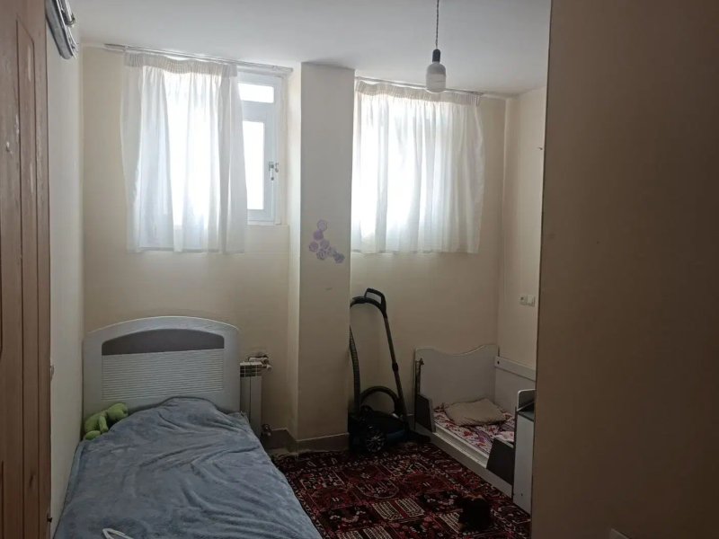 آپارتمان 168 متری سه خوابه در فروردین بهارستان13352317417