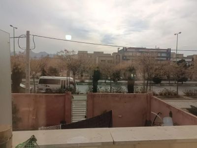 آپارتمان 168 متری سه خوابه در فروردین بهارستان