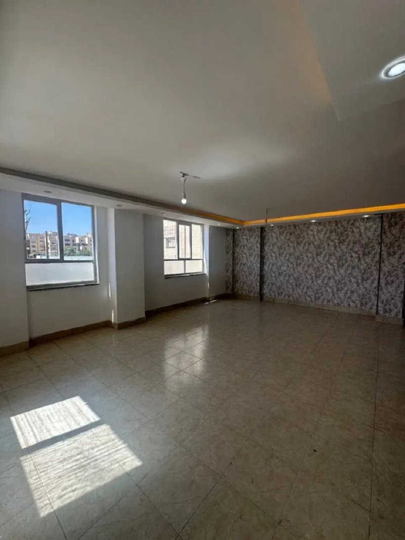 آپارتمان 125 متری دو خوابه در فاز ۱ بهارستان13353317453