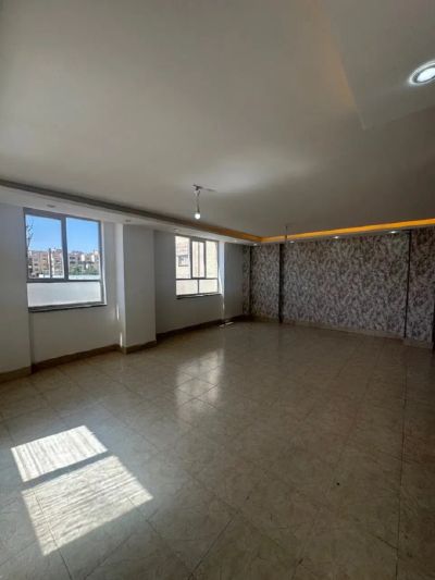 آپارتمان 125 متری دو خوابه در فاز ۱ بهارستان