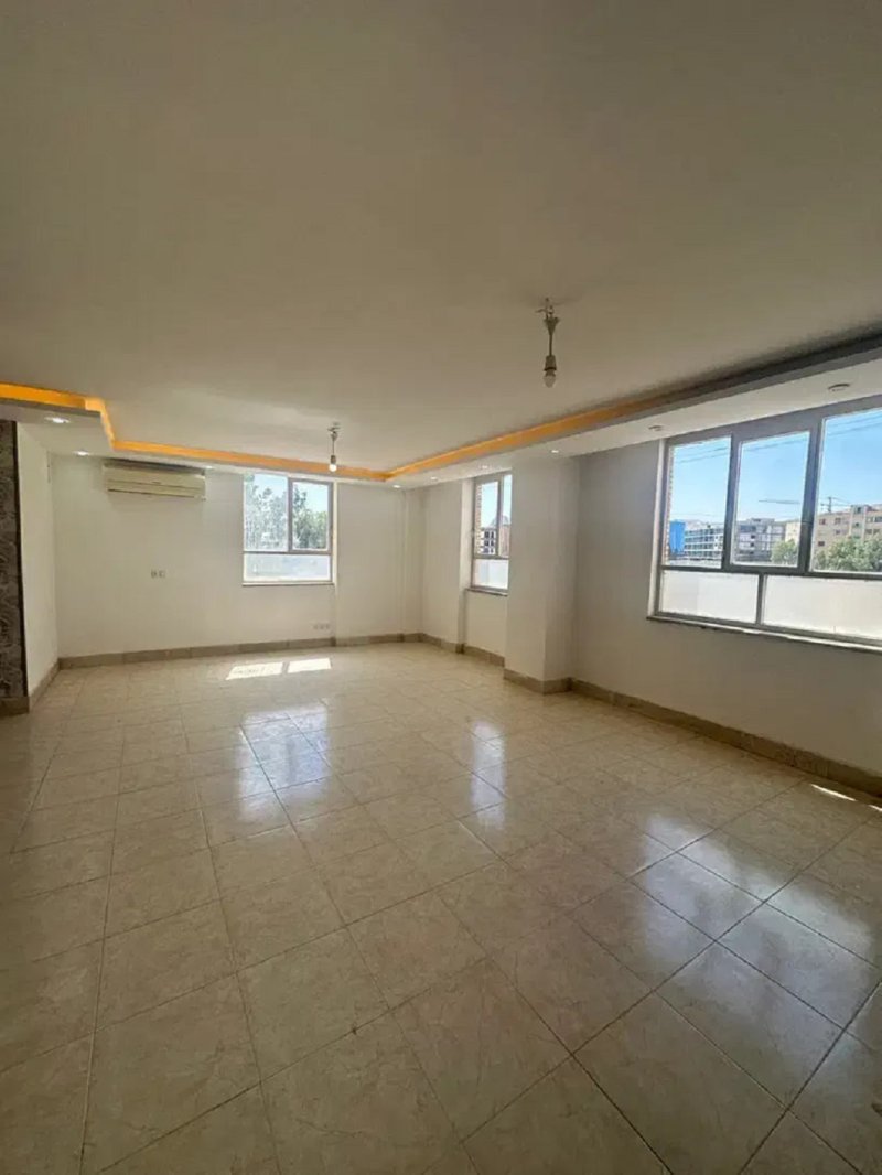 آپارتمان 125 متری دو خوابه در فاز ۱ بهارستان13353317452