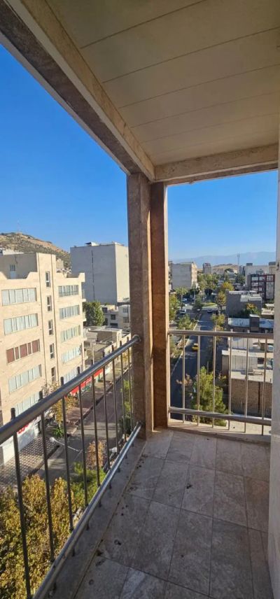 آپارتمان 125 متری دو خوابه در فرمانداری نهاوند