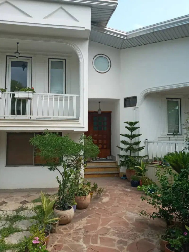 خانه 240 متری سه خوابه در ولیعصر بابلسر13359817597