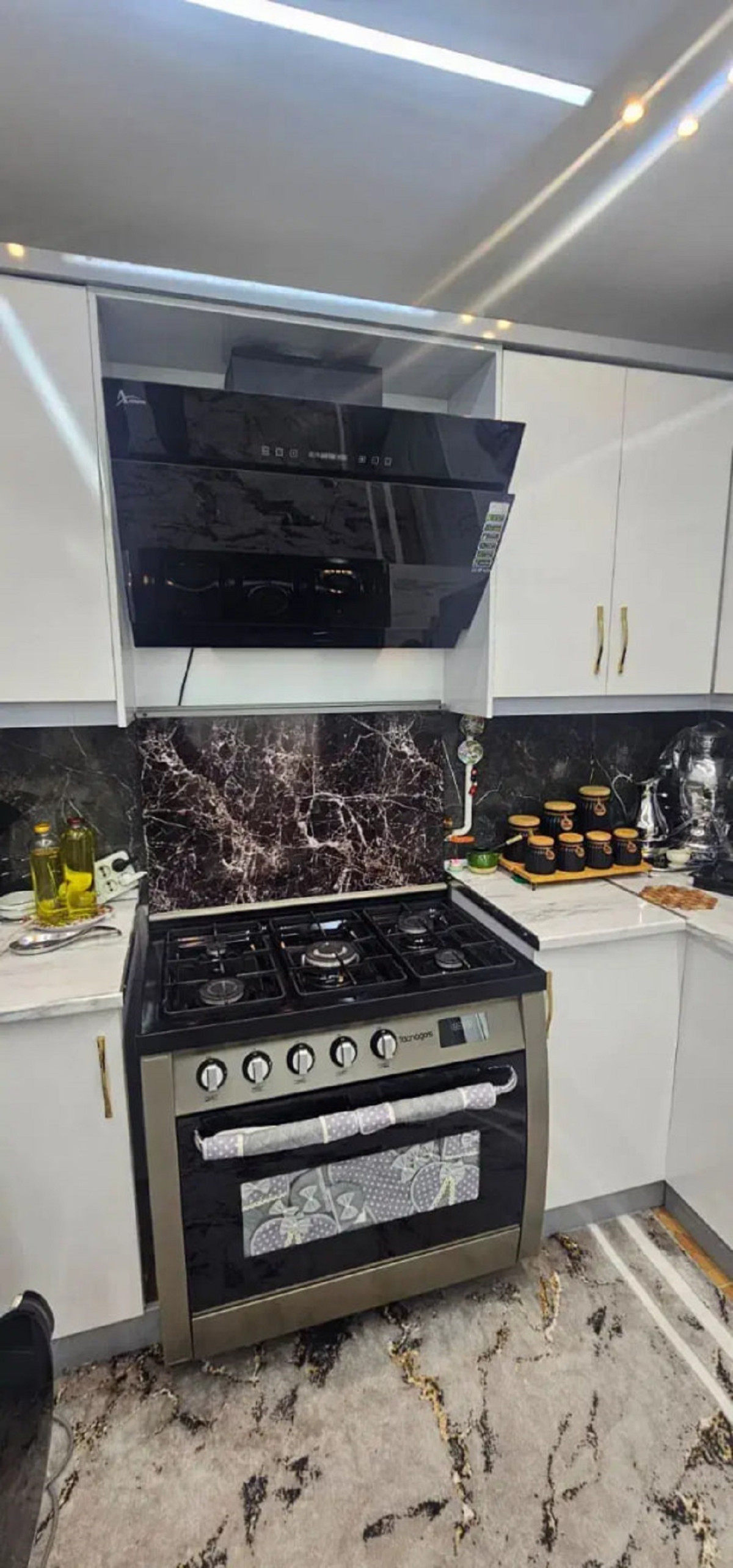 خانه 200 متری چهارخوابه در میدان بسیج نهاوند 4