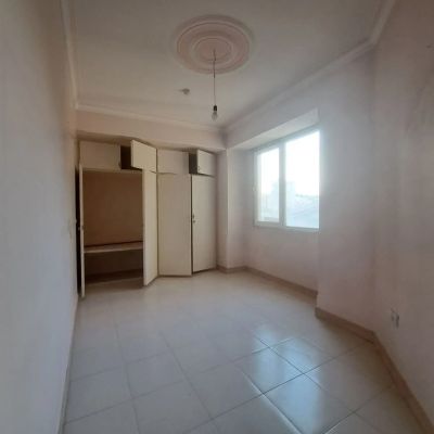 آپارتمان 145 متری سه خوابه در حشمتیه تهران