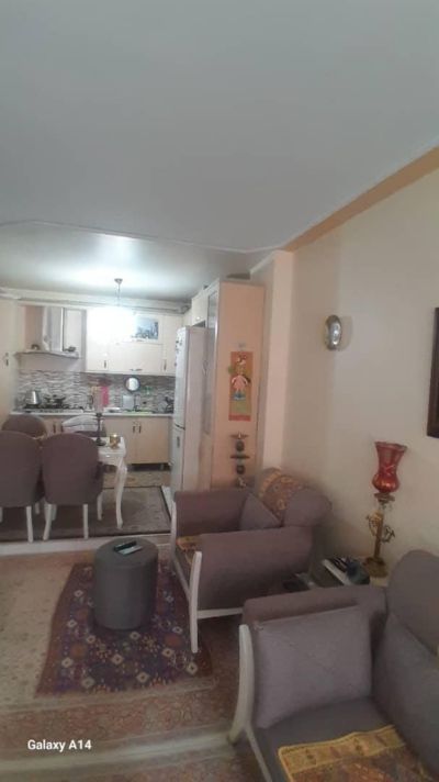 آپارتمان 79 متری دو خوابه در حشمتیه تهران