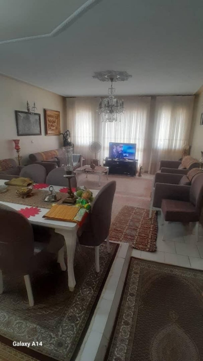 آپارتمان 79 متری دو خوابه در حشمتیه تهران13367017799