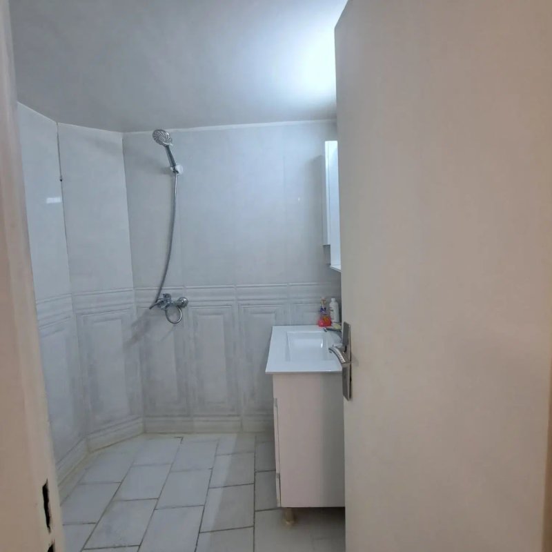 آپارتمان 28 متری یک خوابه در حشمتیه تهران13370017831