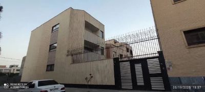 آپارتمان 114 متری دو خوابه در فروردین بهارستان