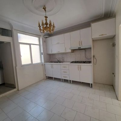 آپارتمان 28 متری یک خوابه در حشمتیه تهران