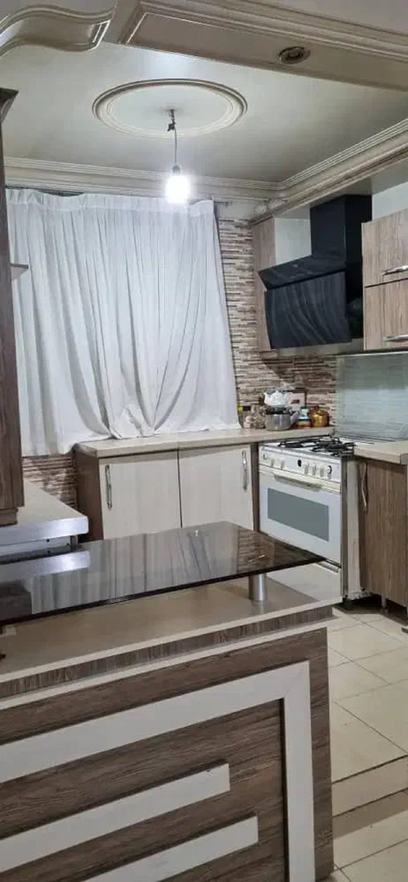 آپارتمان 70 متری دو خوابه در حشمتیه تهران13370817870