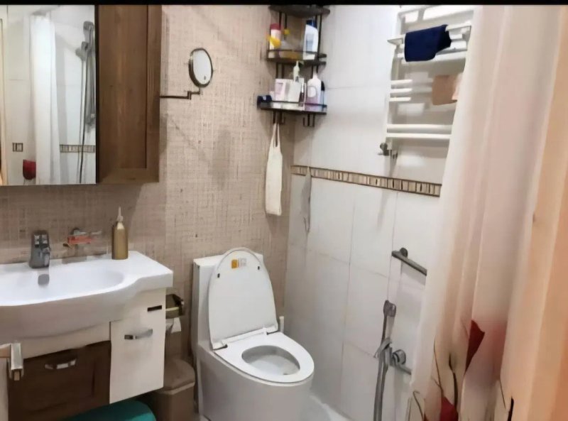 آپارتمان 124 متری دو خوابه در حشمتیه تهران13370317844