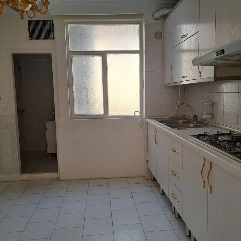 آپارتمان 28 متری یک خوابه در حشمتیه تهران13370017830