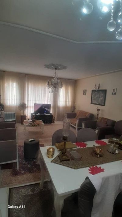 آپارتمان 79 متری دو خوابه در حشمتیه تهران