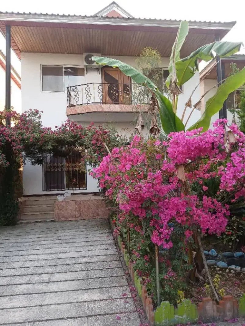 ویلا 170 متری سه خوابه در چمستان13387018259