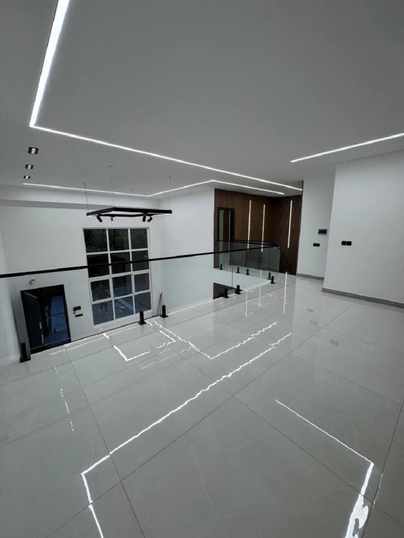 ویلا 230 متری سه خوابه در کلارآباد چالوس13391018361