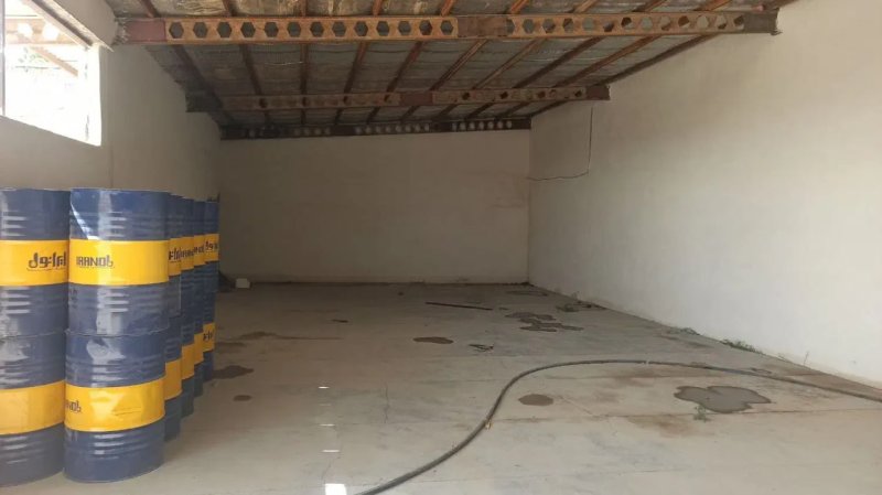 تجاری 220 متری سه خوابه در احمد آباد مستوفی اسلام شهر13406118513