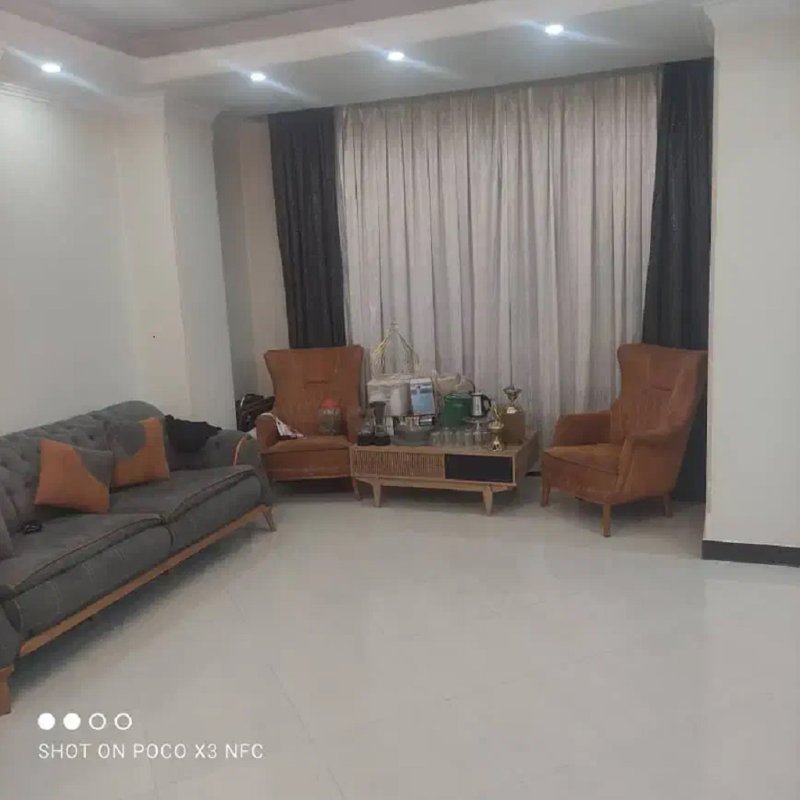 آپارتمان 90 متری دو خوابه در خیابان مطهری اسلام شهر13423818691