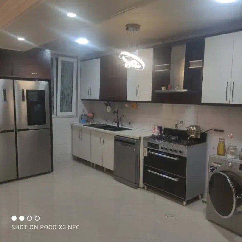 آپارتمان 90 متری دو خوابه در خیابان مطهری اسلام شهر13423818688