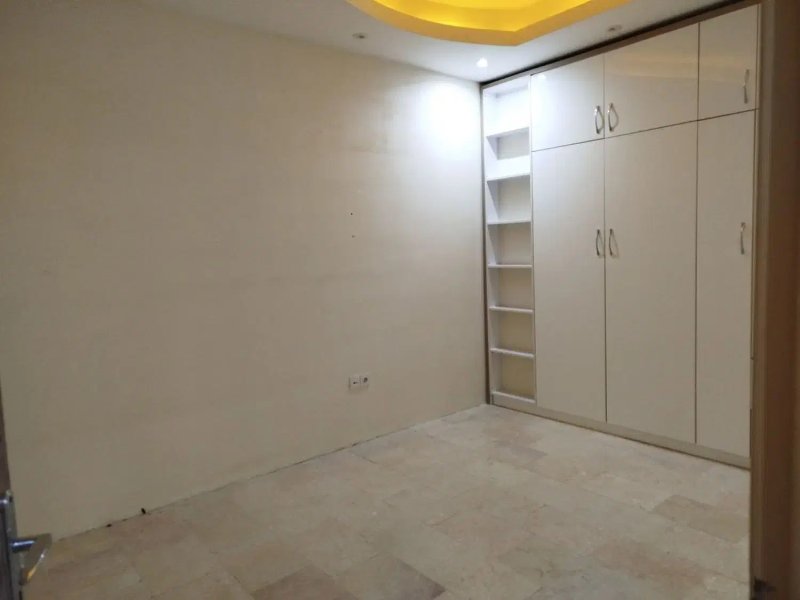 آپارتمان 103 متری دو خوابه در خیابان مطهری اسلام شهر13424418704