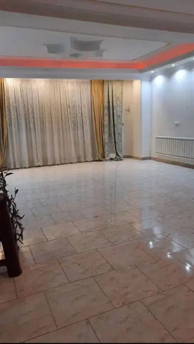 آپارتمان 96 متری دو خوابه در خیابان مطهری اسلام شهر