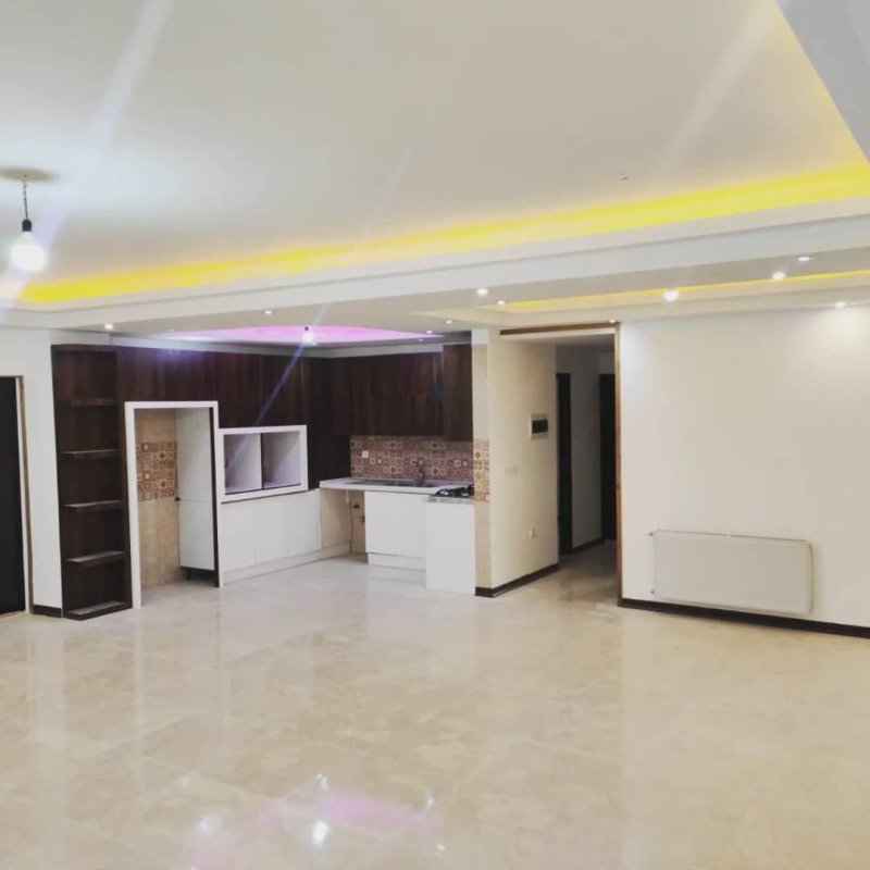 آپارتمان 130 متری دو خوابه در رادیو دریا چالوس13421618626