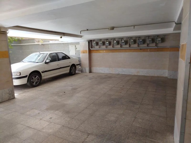 آپارتمان 87 متری دو خوابه در خیابان مطهری اسلام شهر13426918740