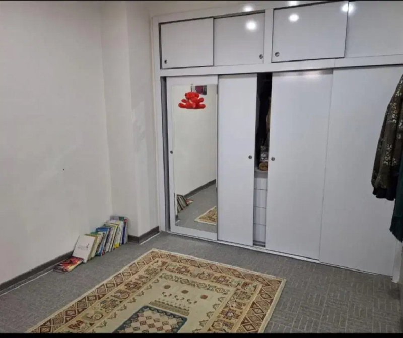 آپارتمان 133 متری سه خوابه در خیابان مطهری اسلام شهر13425218711