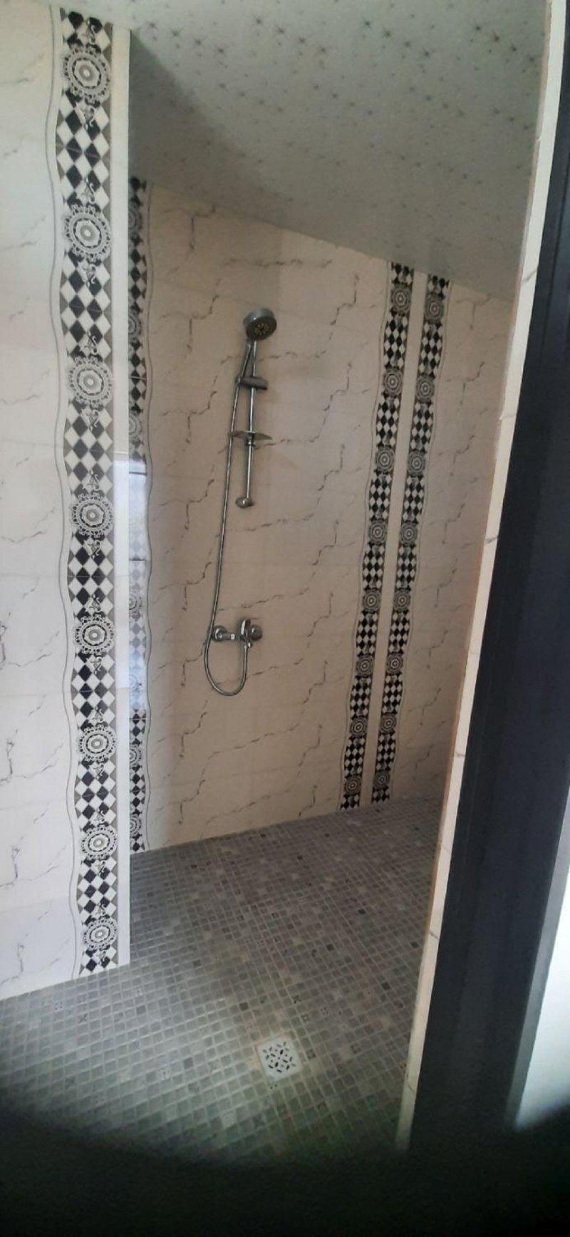 آپارتمان 130 متری سه خوابه در چالوس13433618863