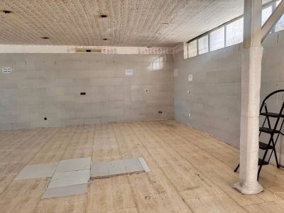 تجاری 180 متری در پیروزی گلبهار