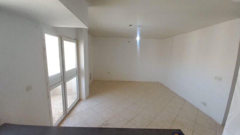 آپارتمان 82 متری دو خوابه در خیابان جمهوری گلبهار13443019161