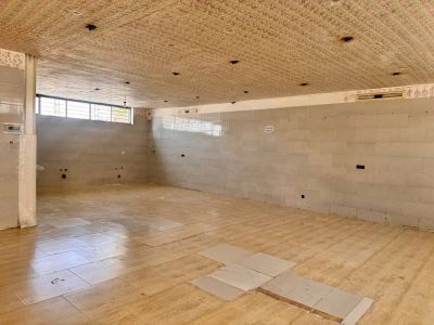 تجاری 180 متری در پیروزی گلبهار