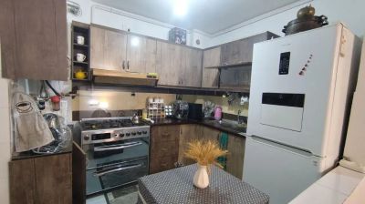 آپارتمان 85 متری دو خوابه در پیروزی گلبهار