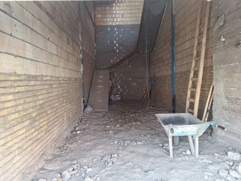 تجاری 340 متری دو خوابه در چناران13447419245